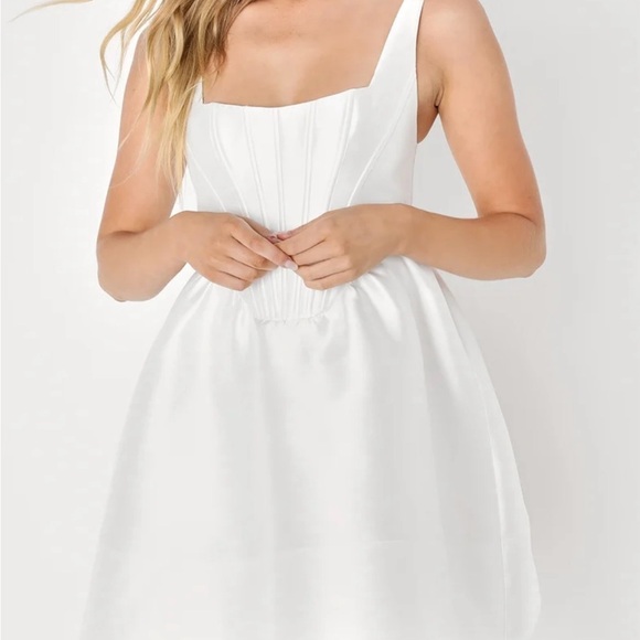 Lulu’s Bubbly Love White Taffeta Corset Mini Dress - Picture 2 of 7